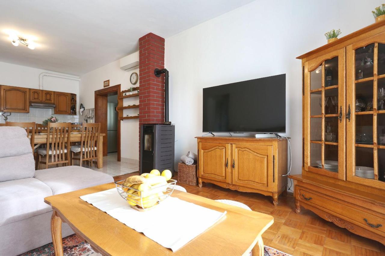 Seaview Apartment Aida Posedarje Eksteriør bilde